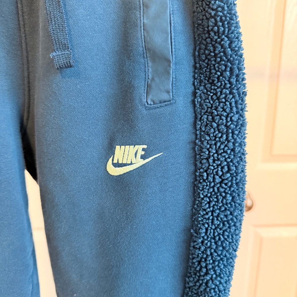 Nike Kids Teal Sherpa Hoodie - Zip Front Fleece Jacket and matching joggers - Picture 5 of 6